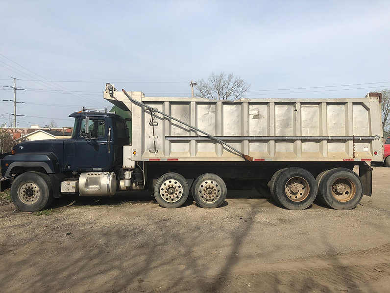 2000 MACK RD688 DUMP TRUCK