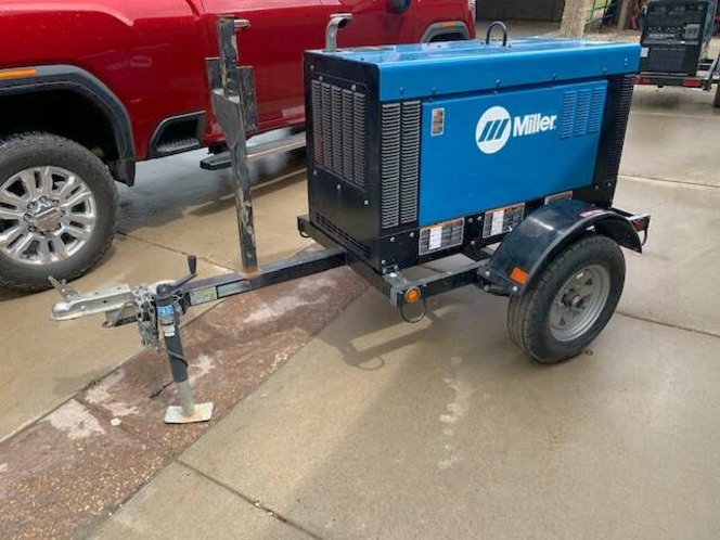 MILLER BIG BLUE 450 DUO CST WELDER