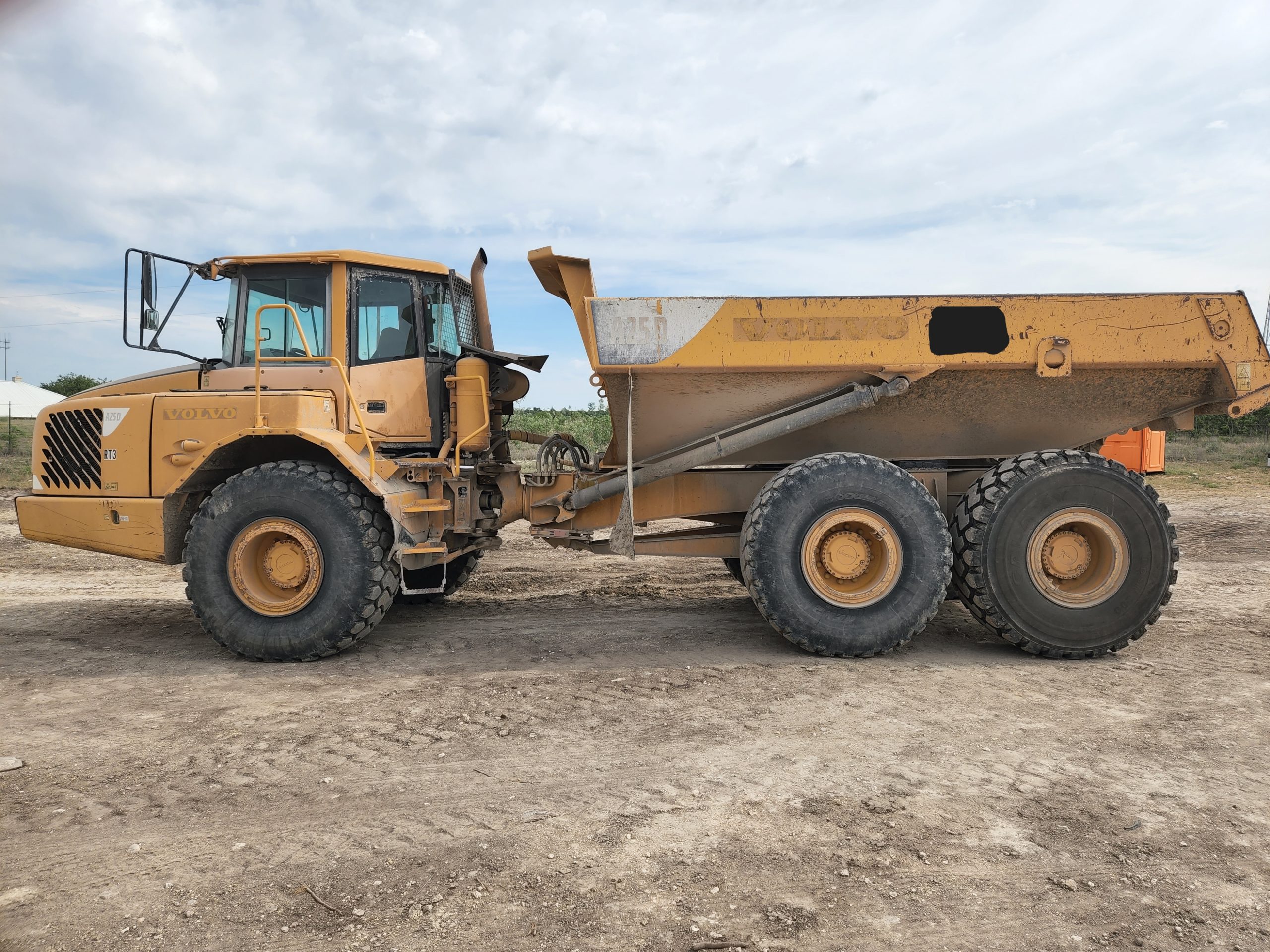 2005 Volvo A25D