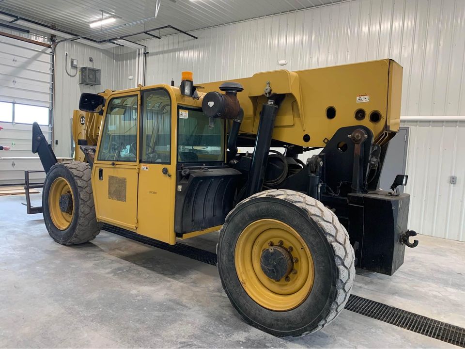 2010 Cat TL1255 Telehandler