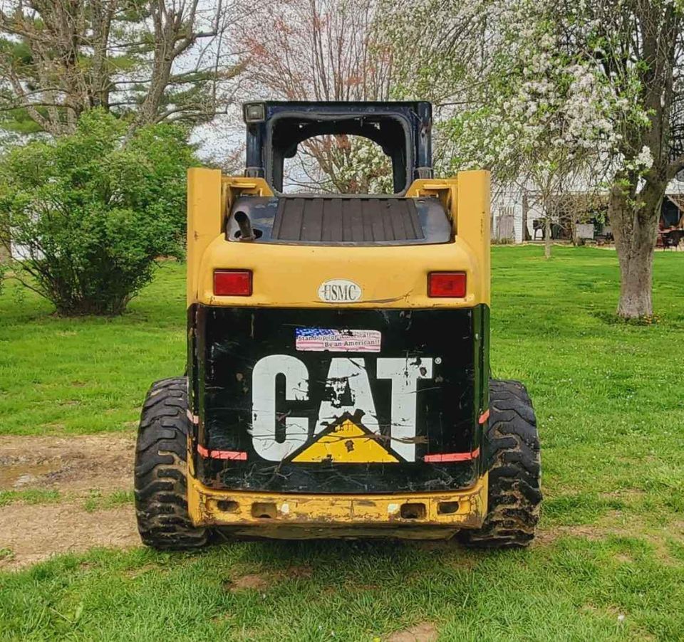 2004 CAT 246B Skidsteer