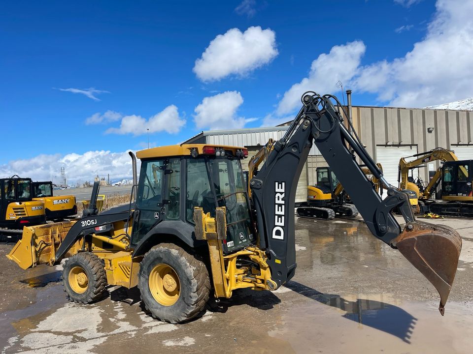 2007 JOHN DEERE 310SJ 4x4 backhoe