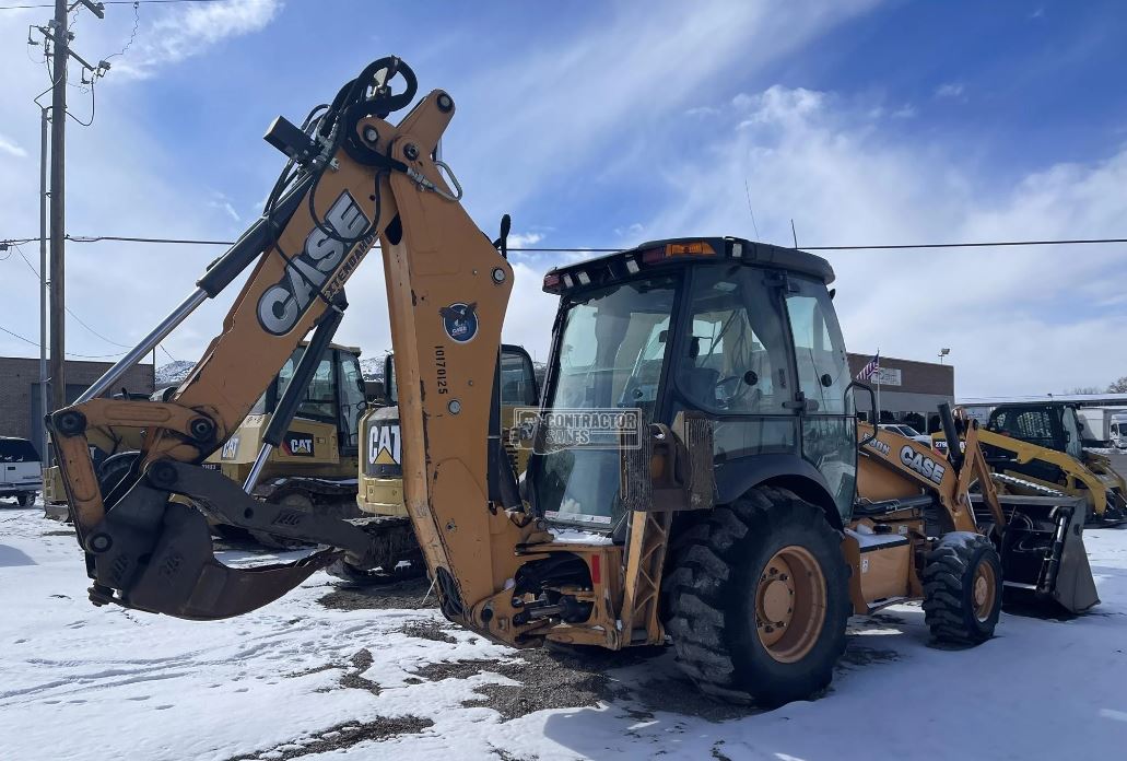 2013 CASE 580N Backhoe